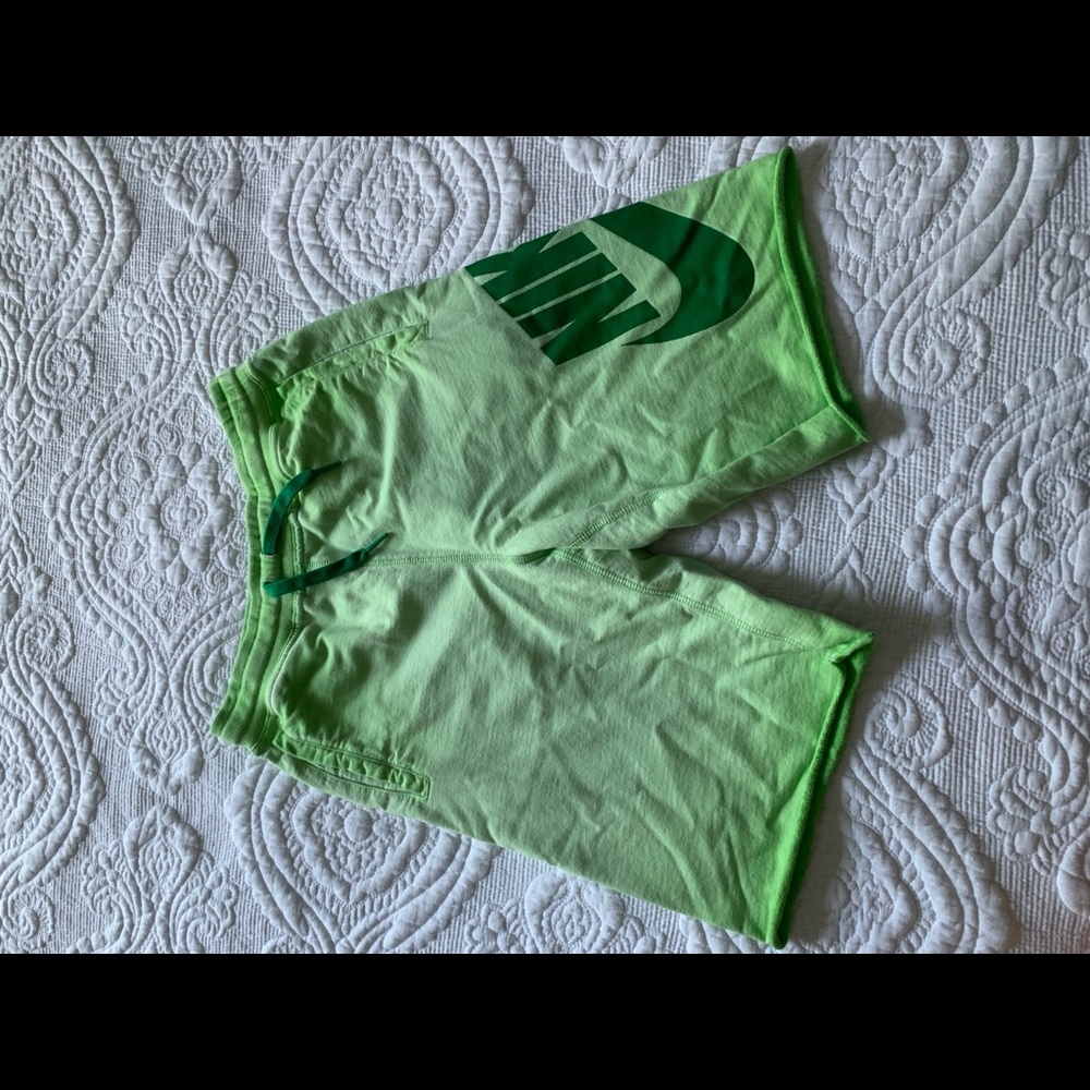 nike shorts